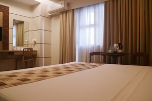 Premium Room (1 Bed) - Las Palmas Hotel de Manila (Manila)