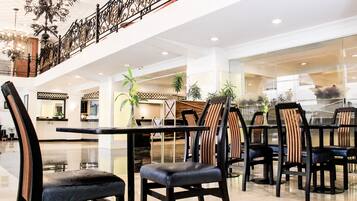 Breakfast, lunch and dinner served