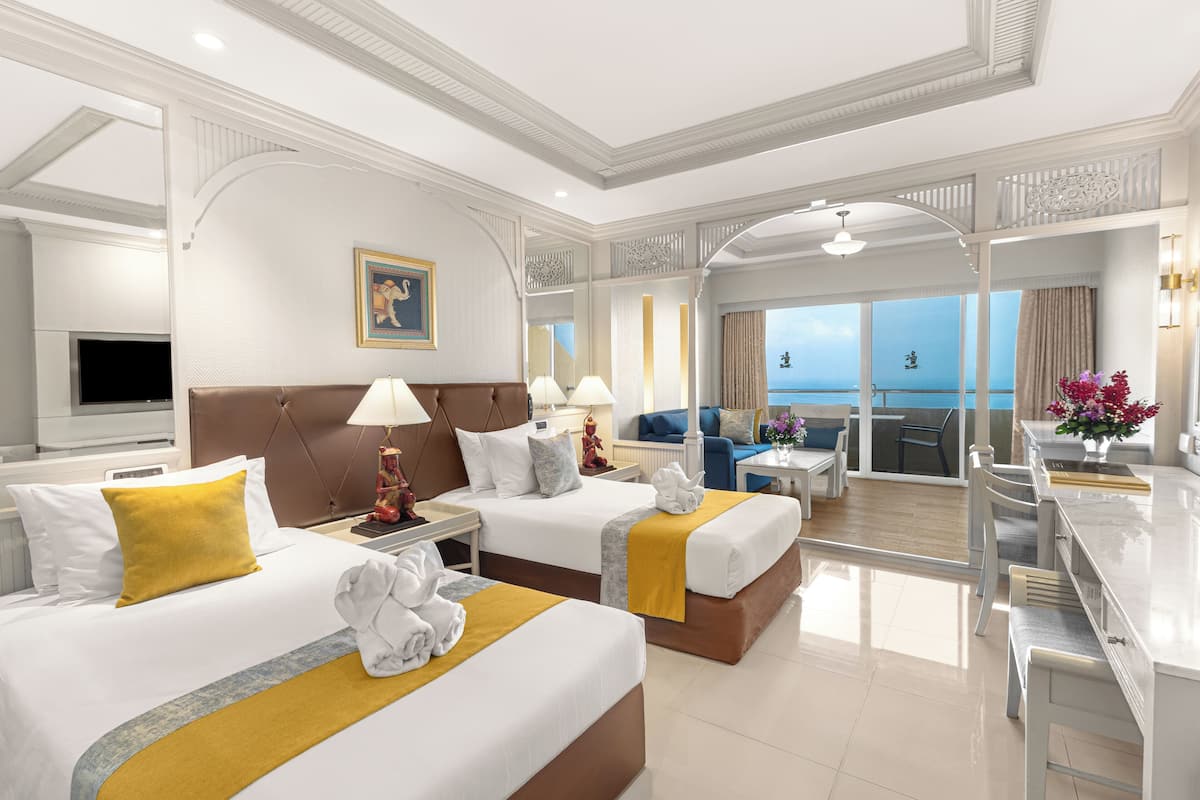 Mini Suite Plus Sea View Twin Bed | 1 bedroom, minibar, in-room safe, individually decorated