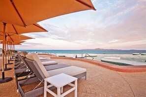 Sundeck