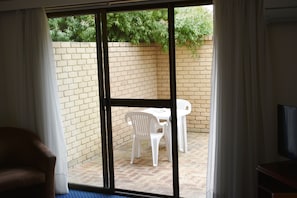 Kahden hengen superior-huone (kaksi sänkyä) | Terassi/patio