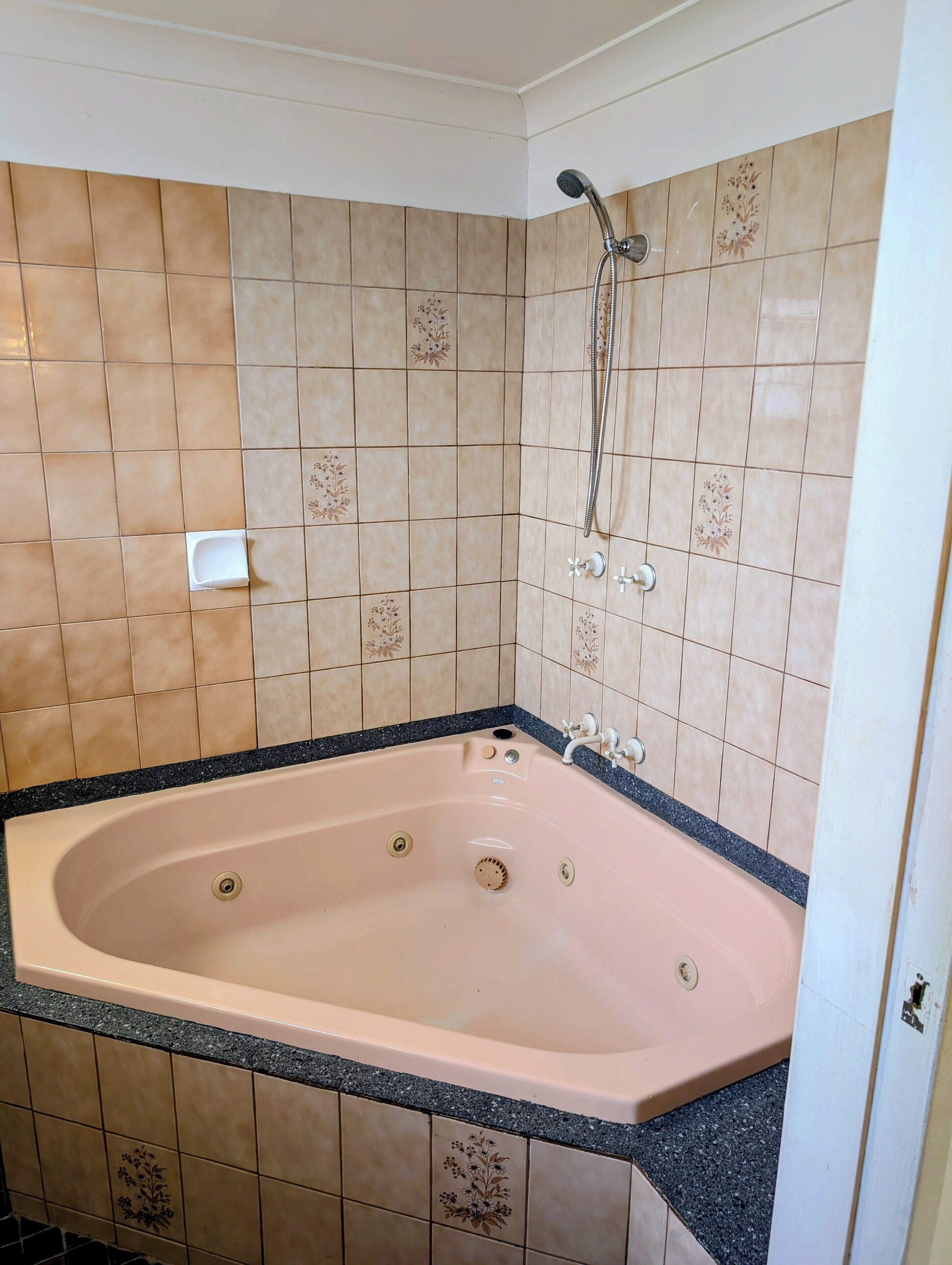 Queen Spa Room | Bathroom