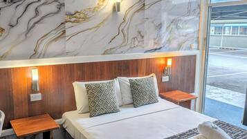 Standard Double Room | Desk, iron/ironing board, free WiFi, alarm clocks