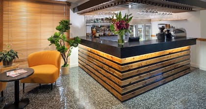 ibis Styles Orange