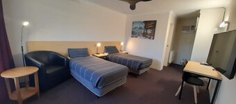 Cooma Motor Lodge Motel