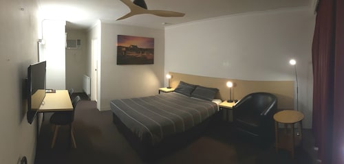 Cooma Motor Lodge Motel