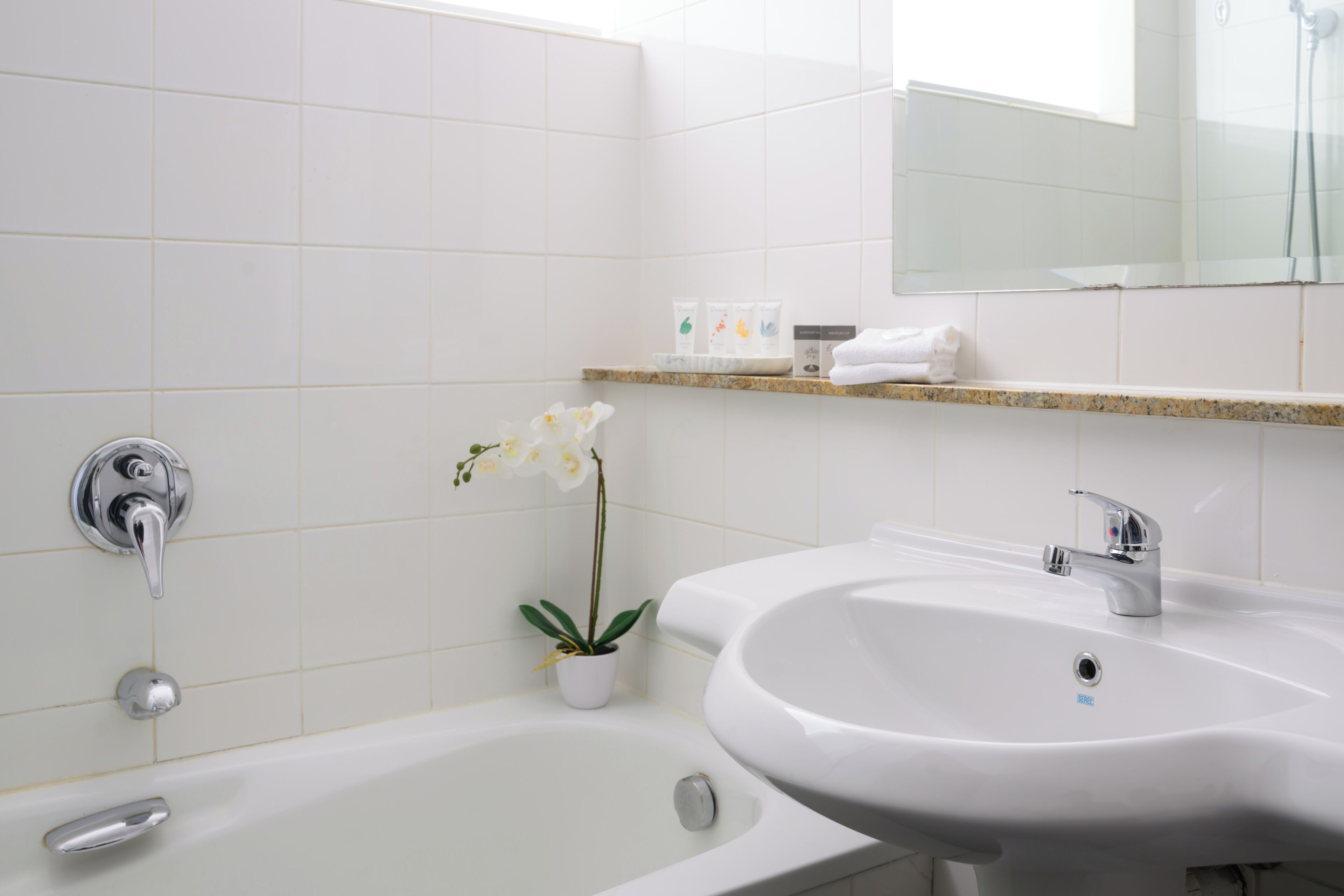 Photo - Crest on Barkly Hotel