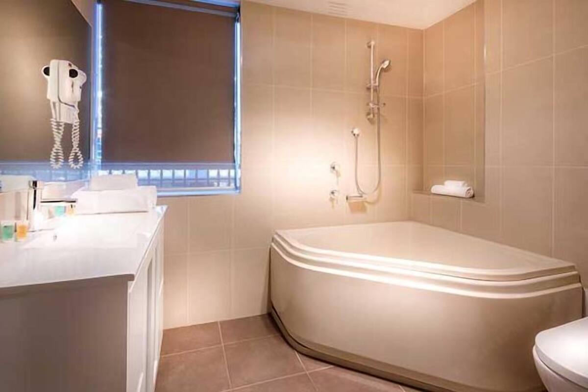 Bathroom | Free toiletries, hair dryer, towels