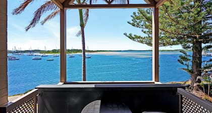 Comfort Resort Waters Edge