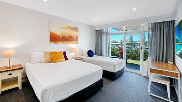 Chambre Deluxe, plusieurs lits, vue canal (refurbished room)