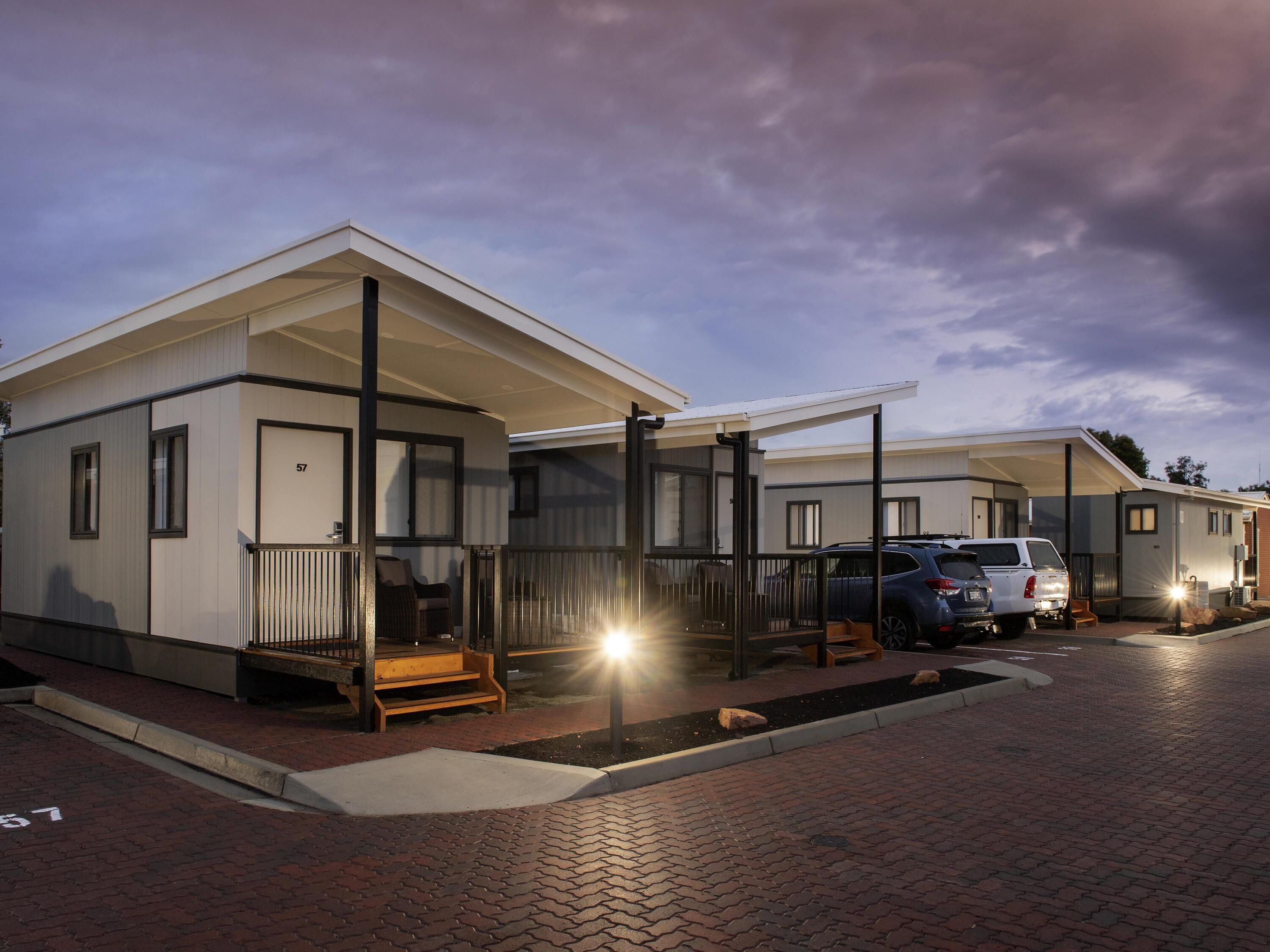 Deluxe Villa, 1 King Bed | Premium bedding, free minibar, desk, blackout curtains