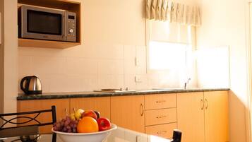 Kitchenette Spa Room | Private kitchenette