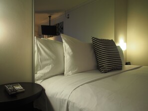 Superior Room | Pillowtop beds, free minibar items, desk, iron/ironing board - Kirketon Hotel Sydney (Darlinghurst)