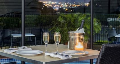 Mercure Charlestown
