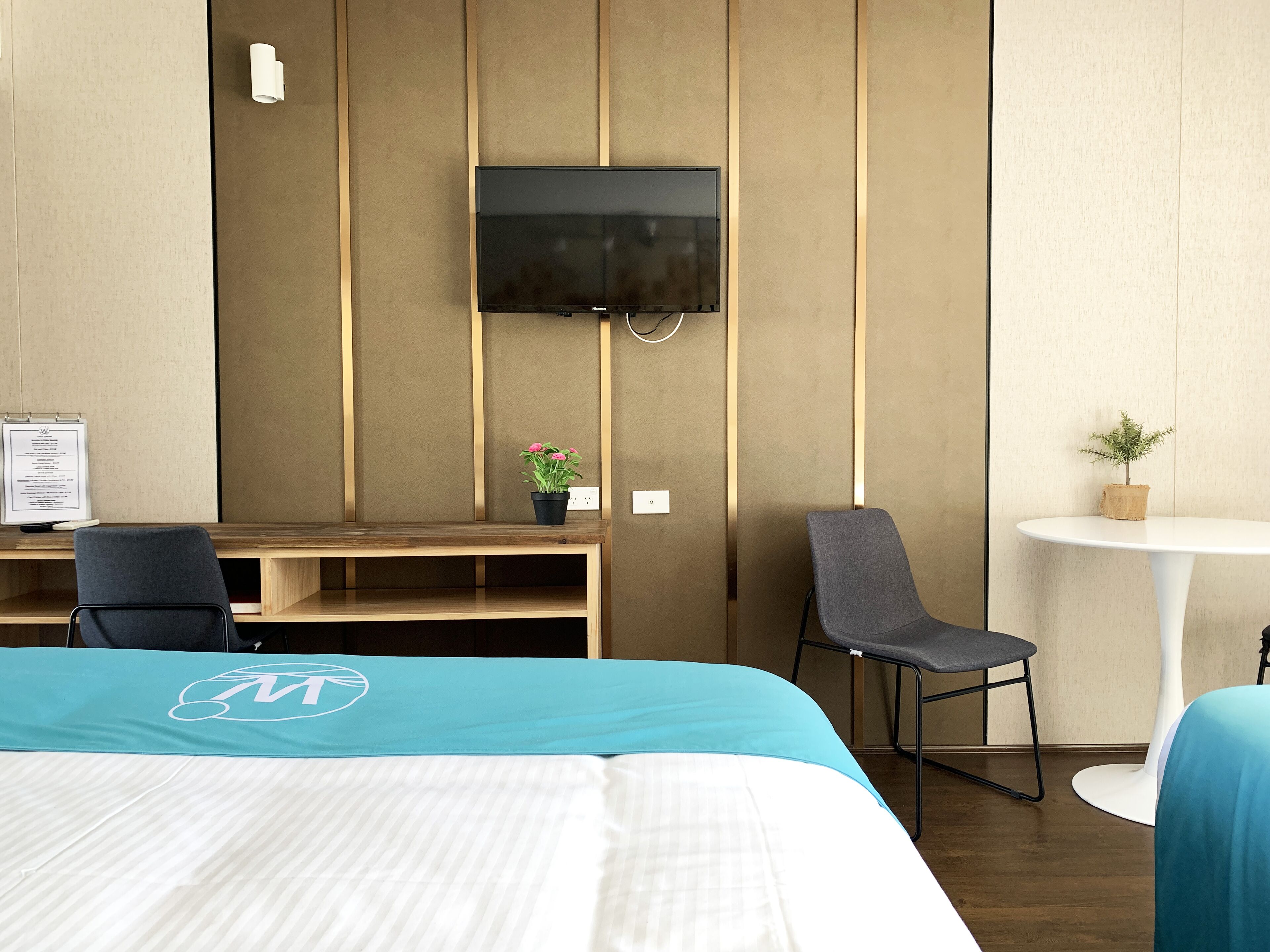 Design Double Room, Pool View | Minibar, free WiFi, bed sheets