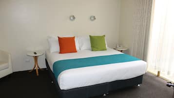 Executive Suite | Minibar, iron/ironing board, cots/infant beds, free WiFi