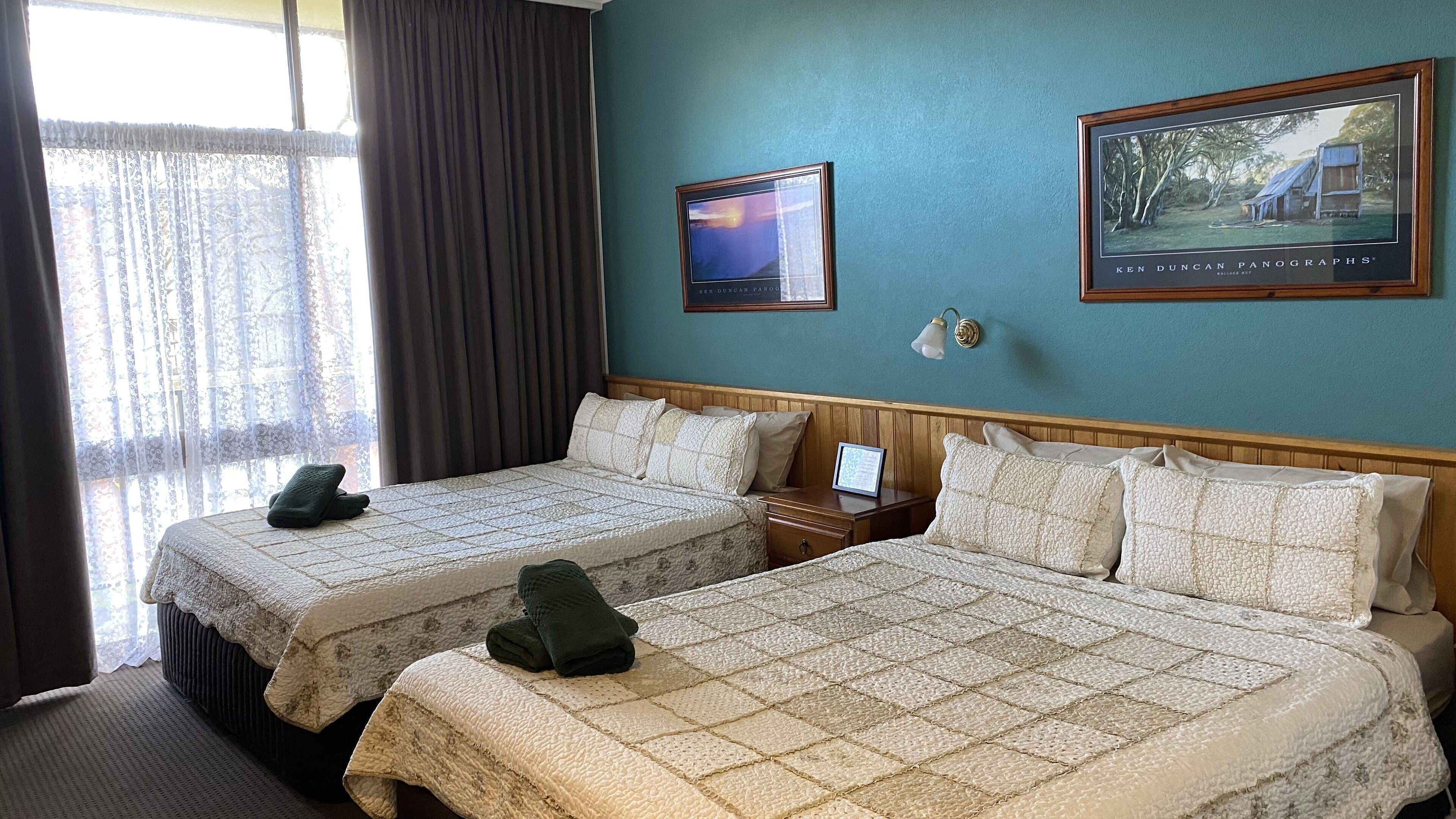 Iron/ironing board, free WiFi, bed sheets