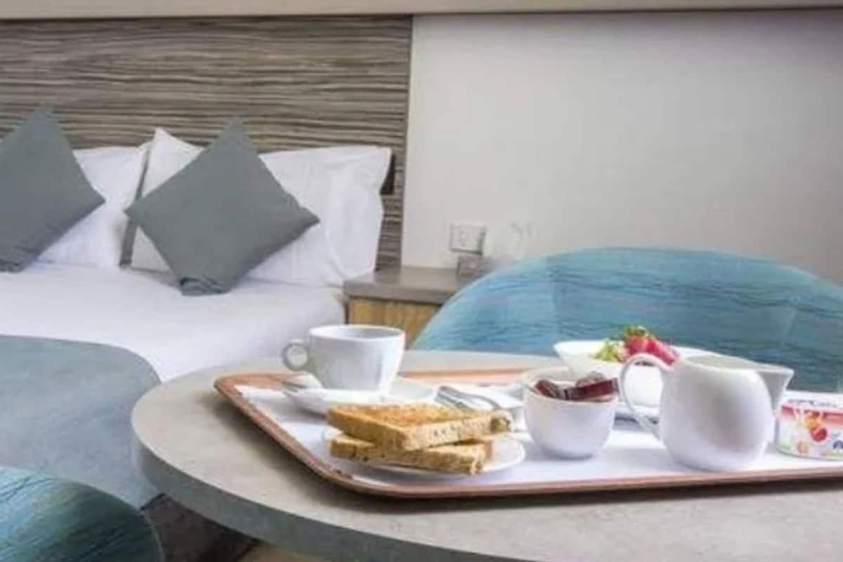 Bureau, fer et planche Ă repasser, Wi-Fi gratuit, draps fournis