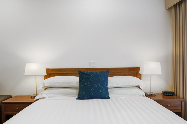 Premium bedding, pillowtop beds, minibar, in-room safe