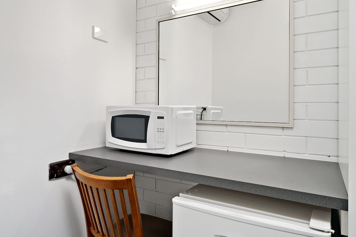 executive twin room | premium bedding, pillow-top beds, minibar, in-room safe