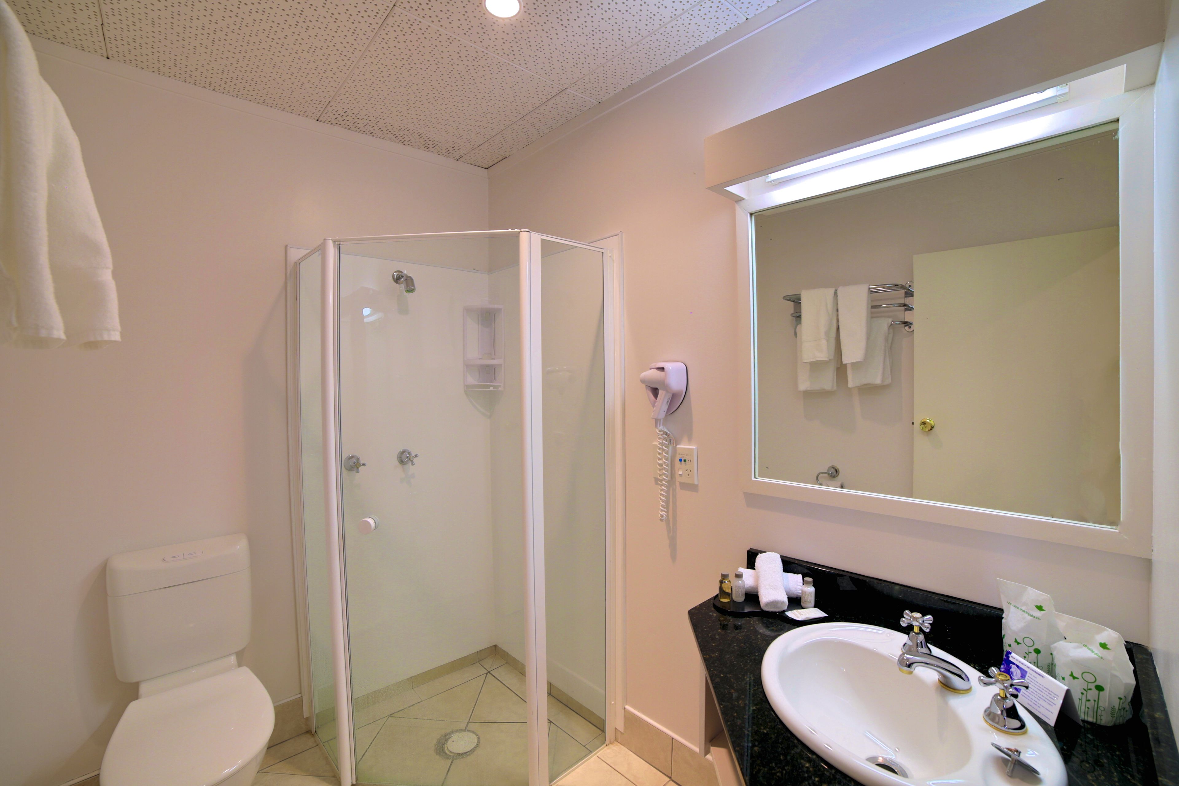 Photo - Brentwood Hotel