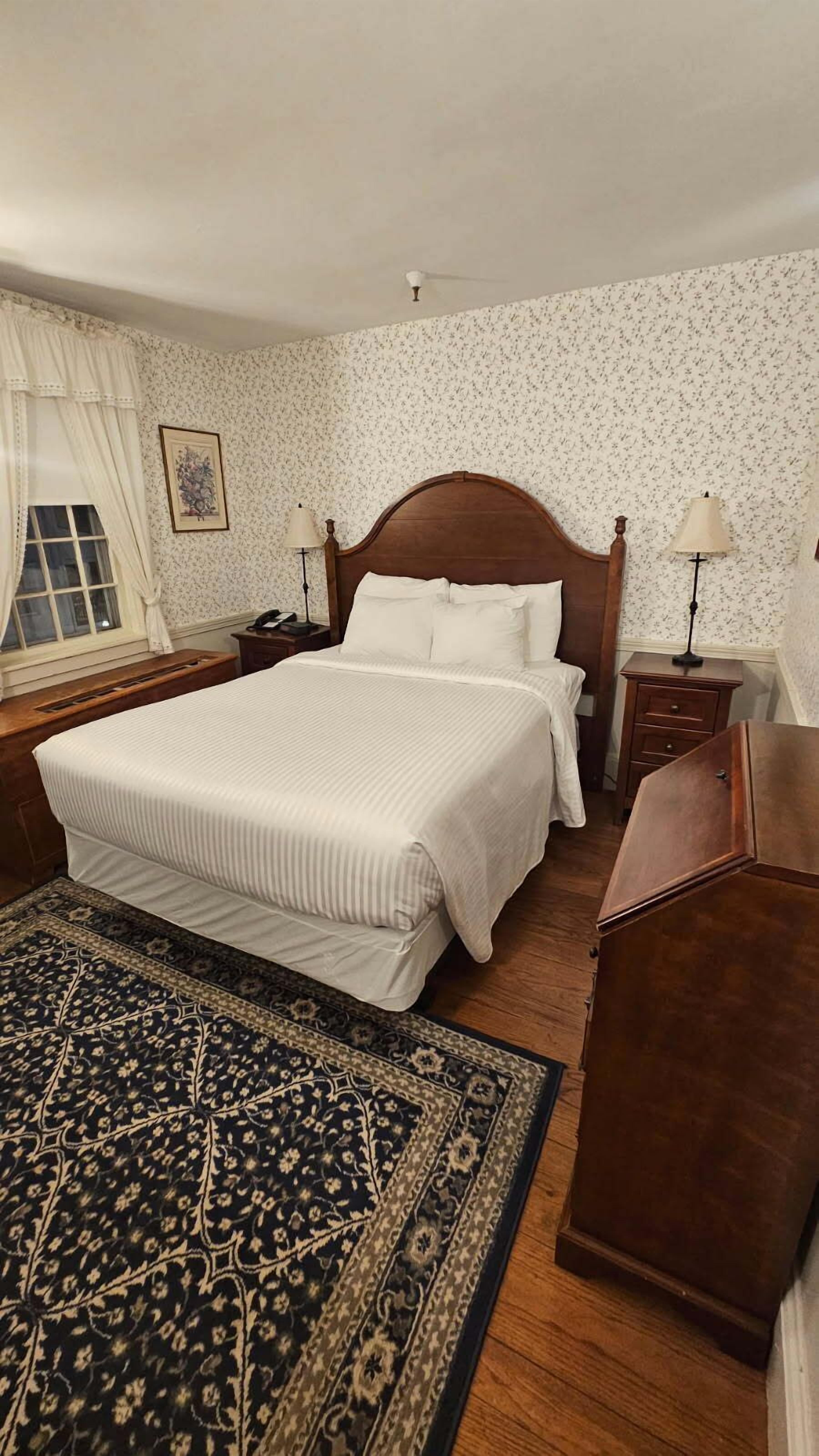 Historic Inn, 1 Double Bed (Stairs required; No pets) | Premium bedding, iron/ironing board, bed sheets
