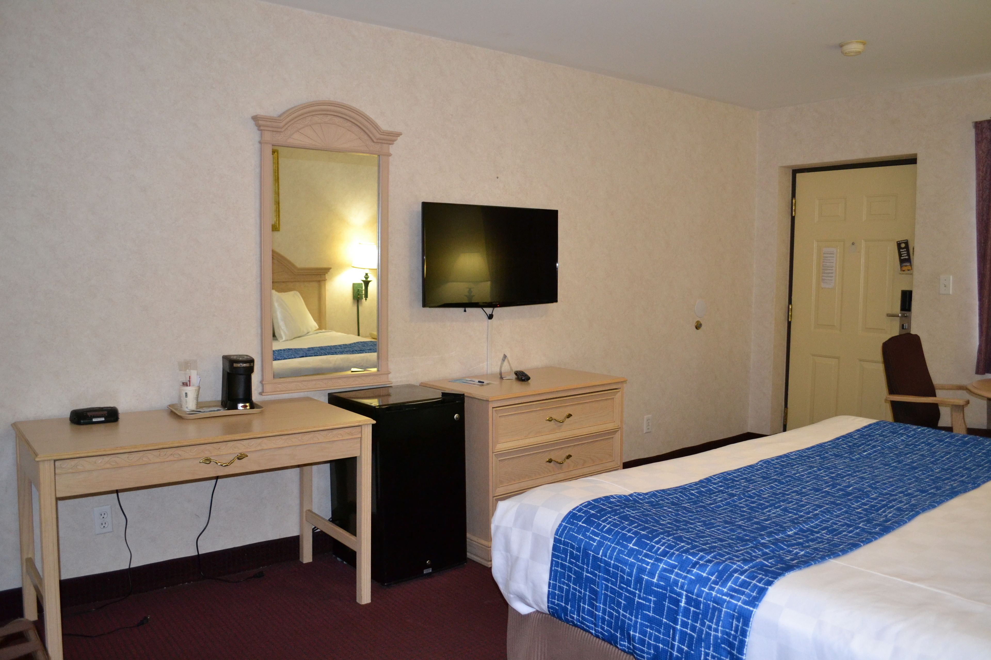 Photo - Travelodge by Wyndham Niagara Falls