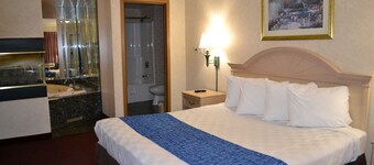 Travelodge by Wyndham Niagara Falls