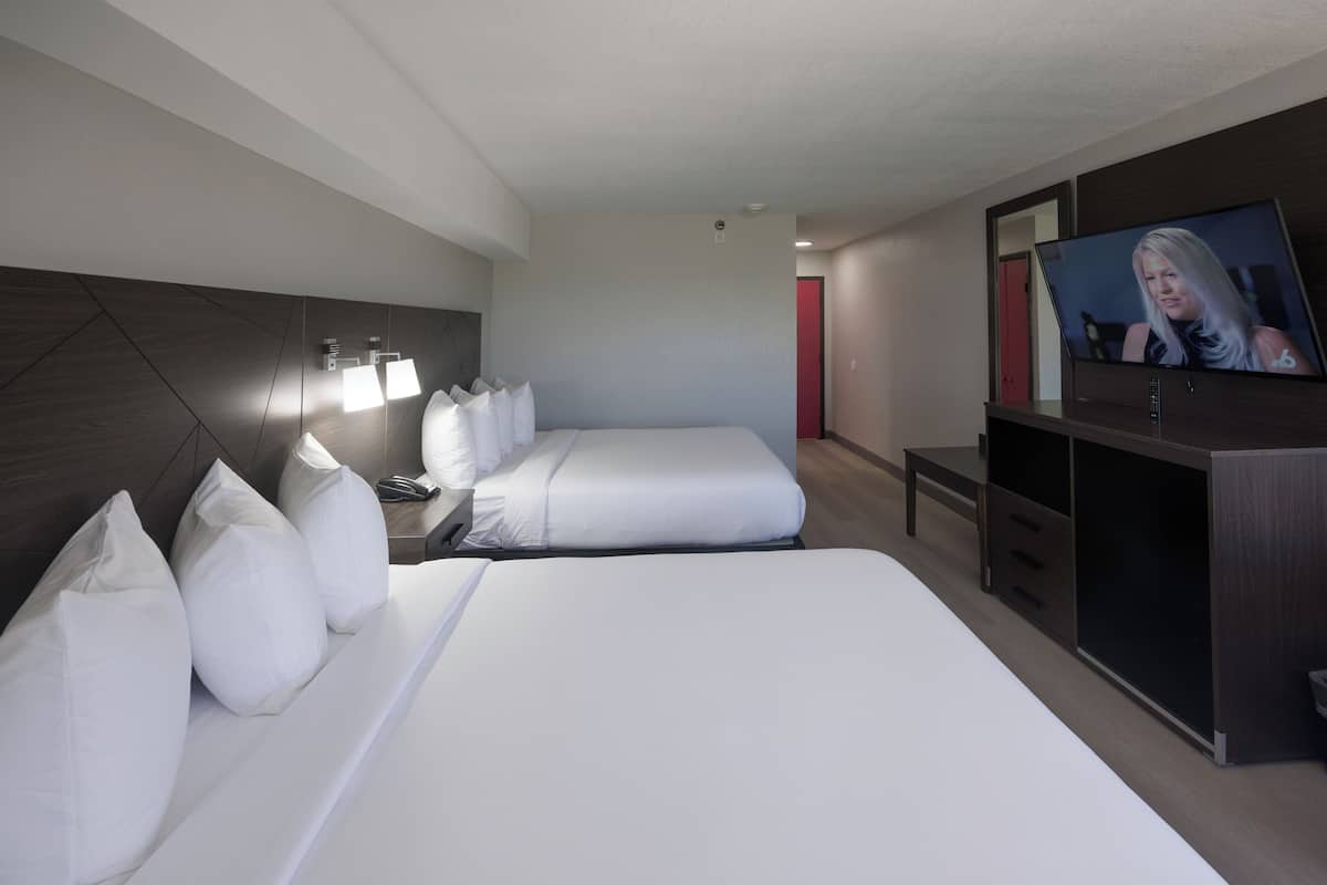 in-room safe, desk, laptop workspace, soundproofing