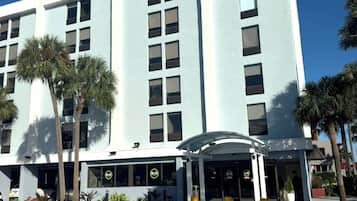 واجهة المنشأة