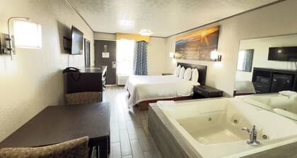 Days Inn by Wyndham Knoxville West