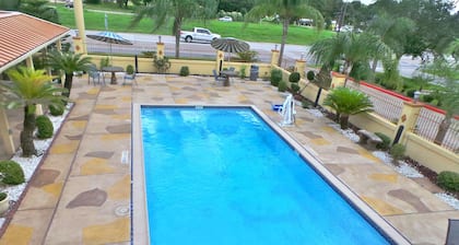 Americas Best Value Inn & Suites Alvin Houston