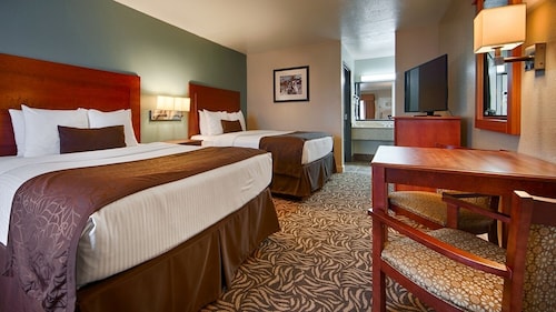 Best Western Regency Inn & Suites