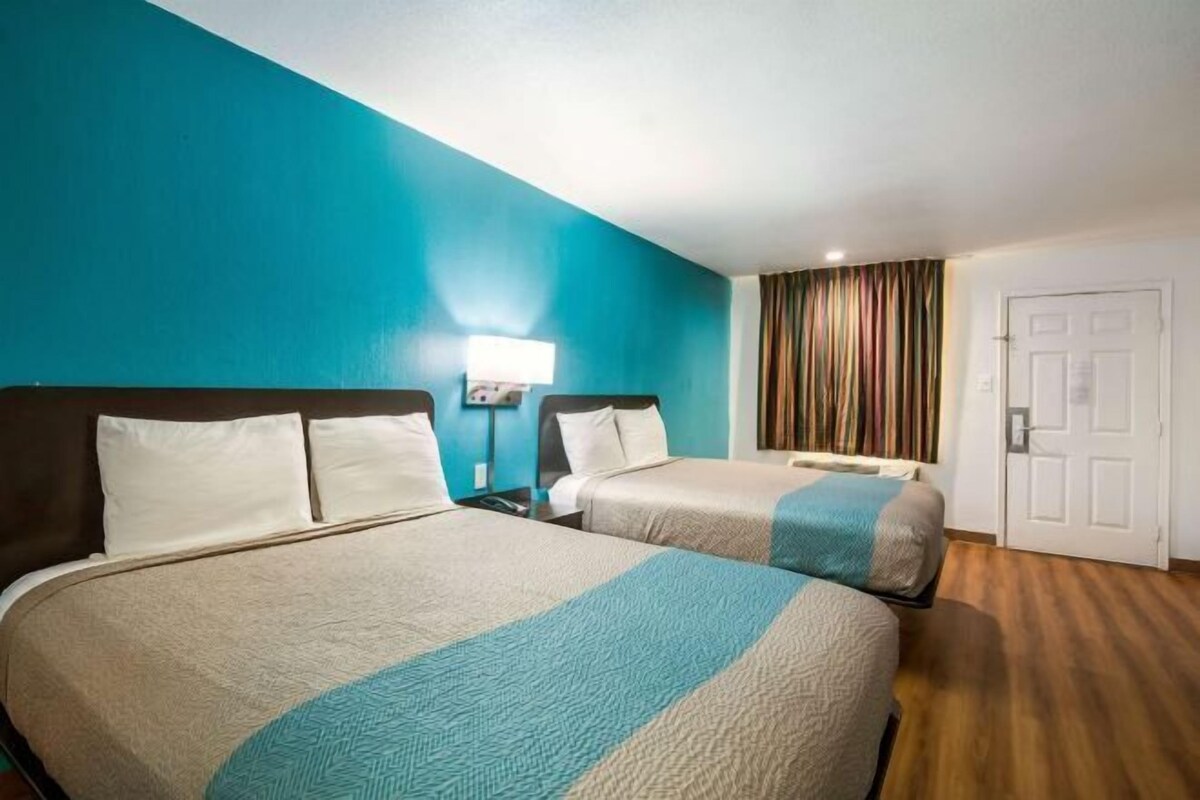Iron/ironing board, free WiFi, alarm clocks, bed sheets