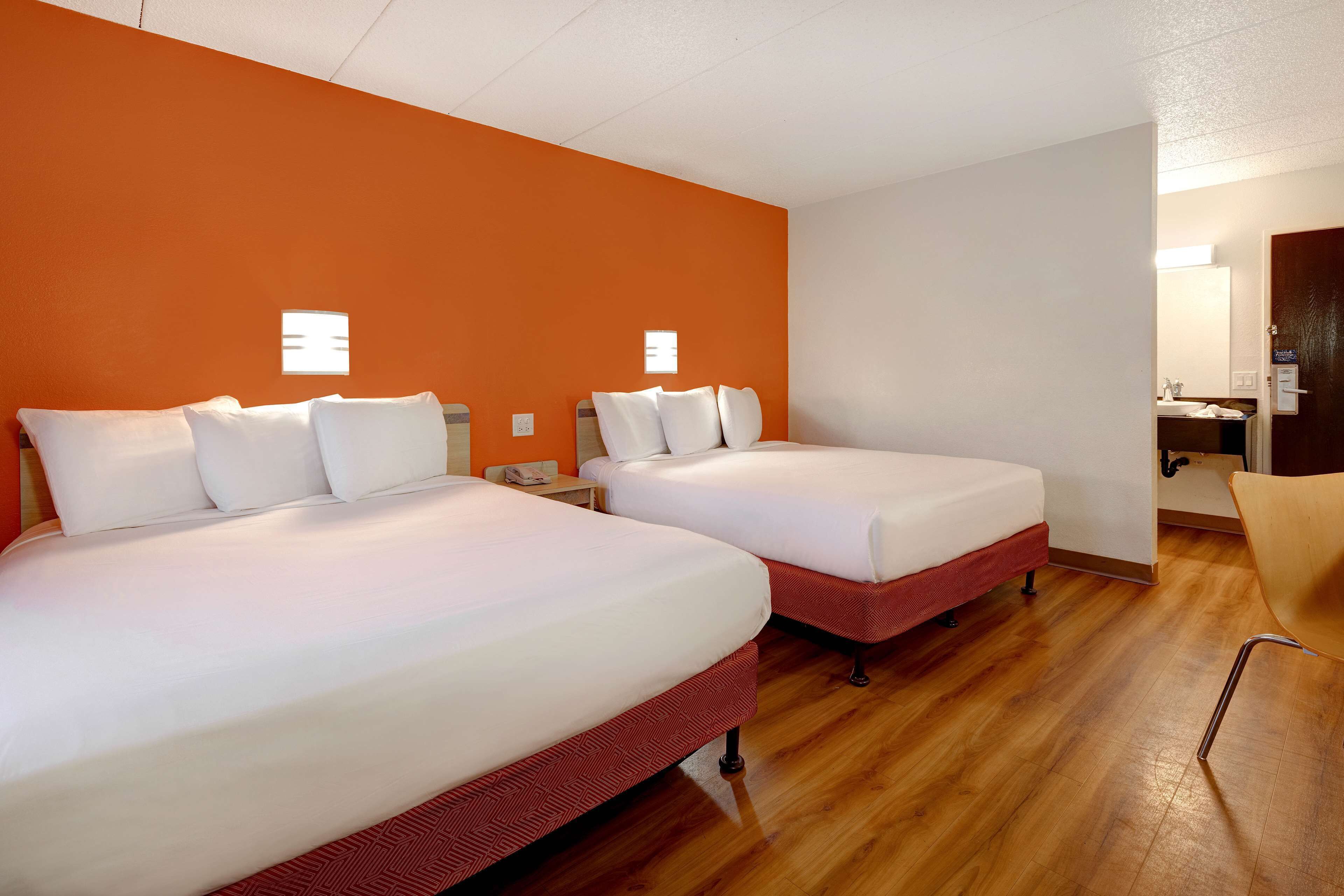 Wifi gratis y ropa de cama