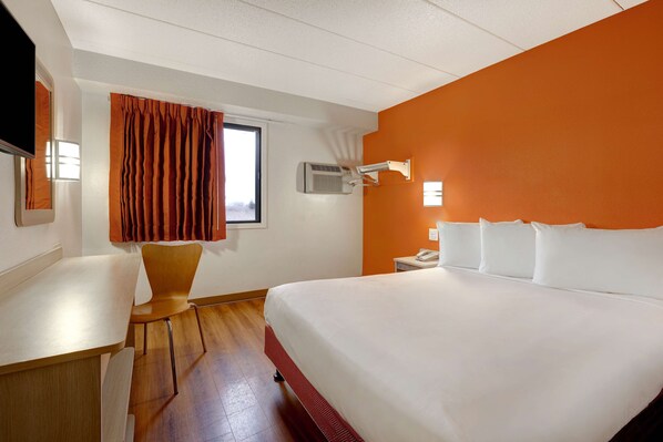 Free WiFi, bed sheets