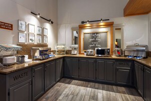 Desayuno continental incluido todos los días