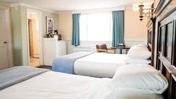 Kamar Double, 2 Tempat Tidur Queen, pemandangan gunung | 1 kamar tidur, seprai premium, bantalan ekstra lembut, dan Wi-Fi gratis