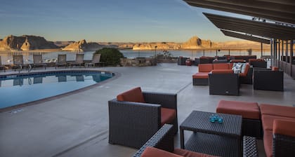 Lake Powell Resort