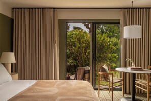 Suite Junior, 1 letto king, vista oceano | Biancheria da letto ipoallergenica, con stile personalizzato