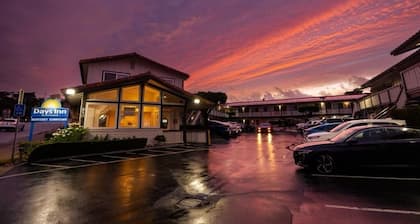 Days Inn by Wyndham Monterey Downtown