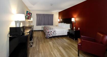 Holton Inn and Suites