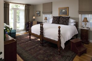 Suite, 1 King Bed, Patio, Garden View | Frette Italian sheets, premium bedding, down duvets