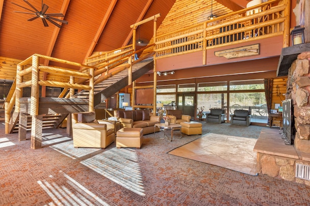 Kohl's Ranch Lodge