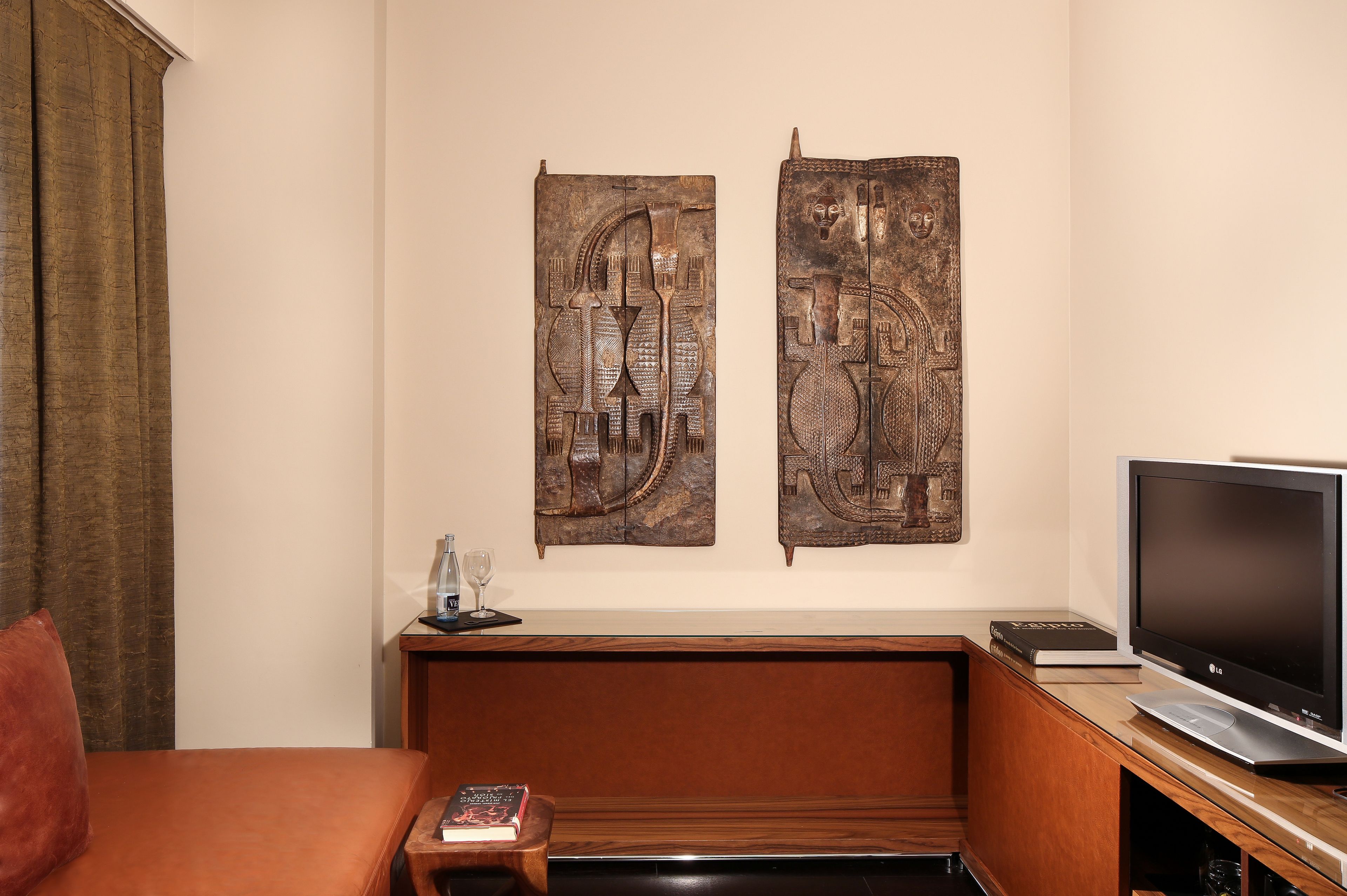 40-inch lcd tv with satellite channels, tv