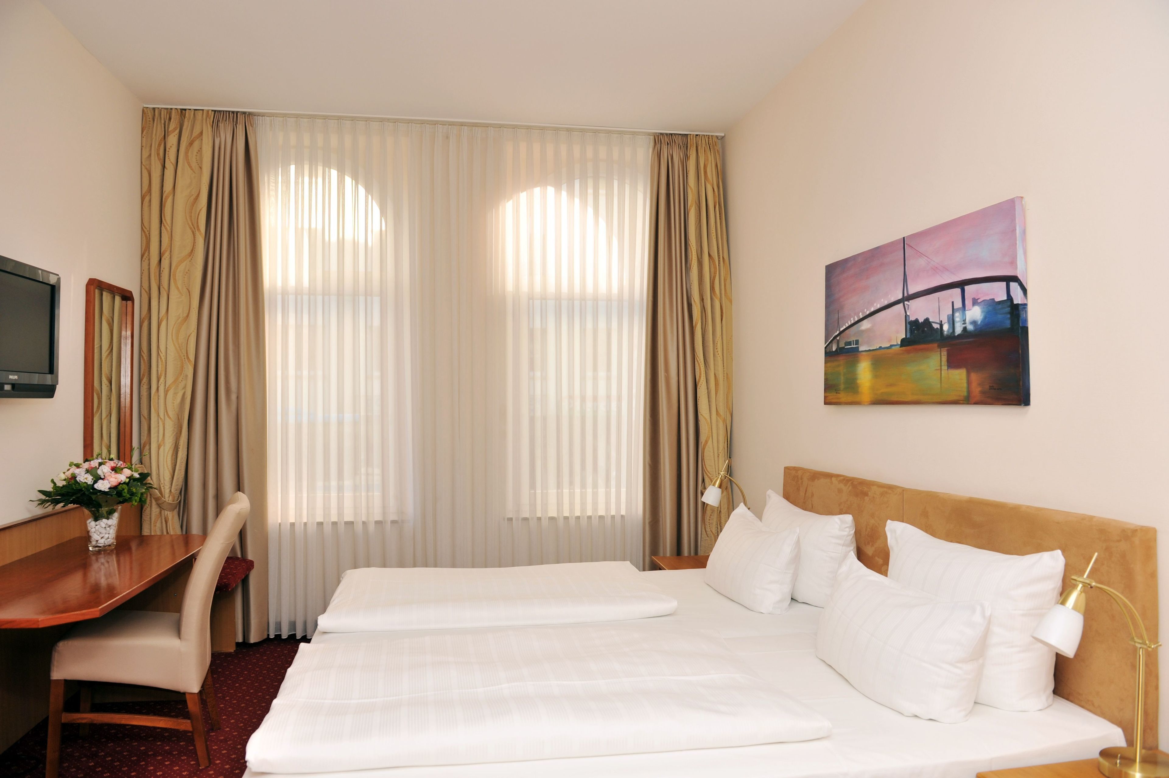 hypo-allergenic bedding, in-room safe, desk, iron/ironing board