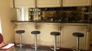 Bar (en la propiedad)