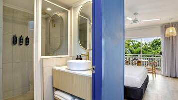 Family Room, Multiple Beds (1 Queen and 2 Singles) | Minibar, desk, laptop workspace, iron/ironing board