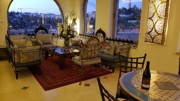 Sala de estar en el lobby