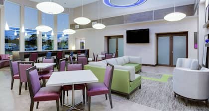 Hampton Inn & Suites Jacksonville / Orange Park